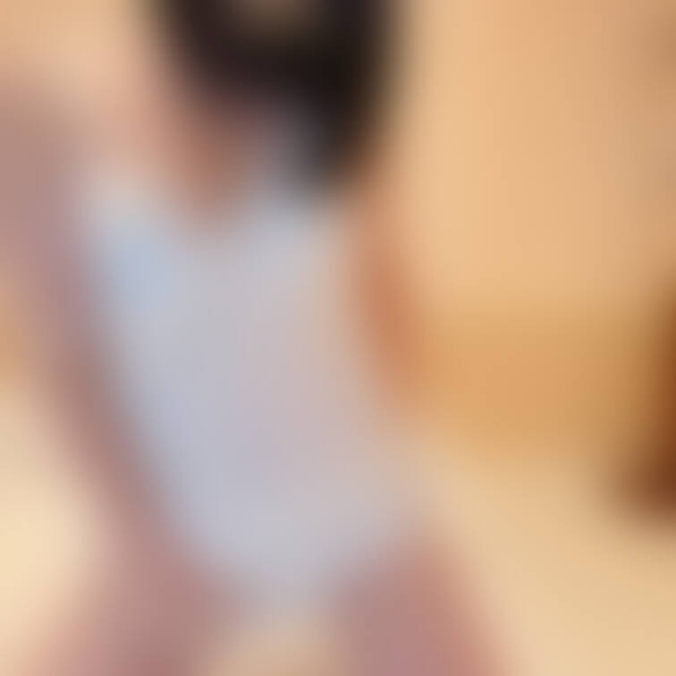 いつもこうやってオナニーしてるんだ。っていうポーズ🐿ྀི今日も一日頑張ろ😘ྀི