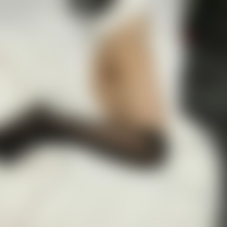 ゆずきのお尻🐱
事後、ベットでくつろぐゆずきのお尻🍑