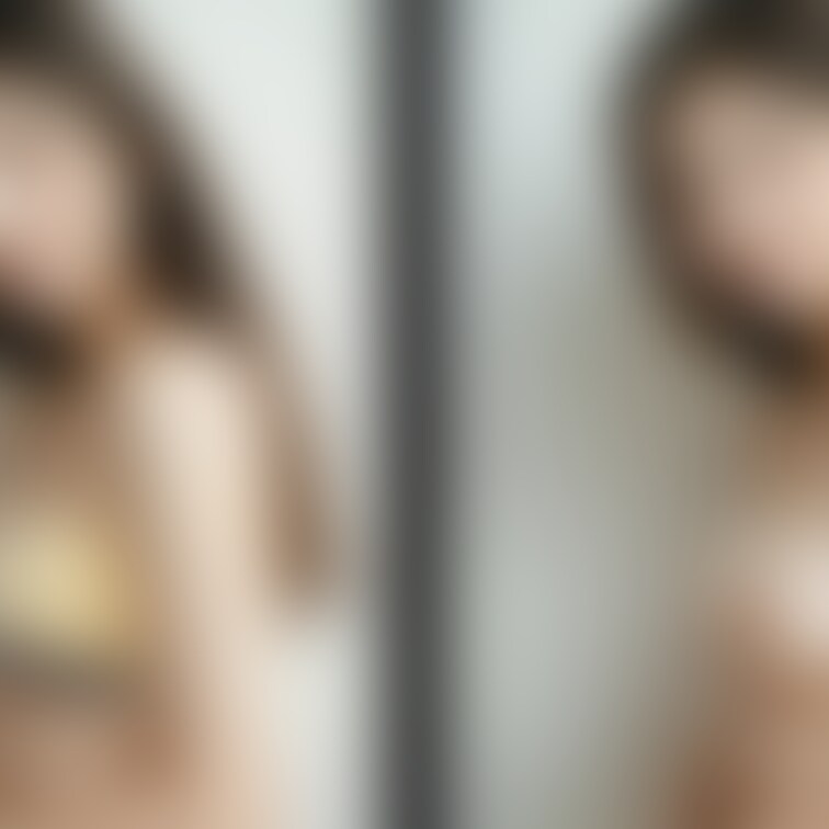 着衣と脱衣を並べた画像です。画像№696