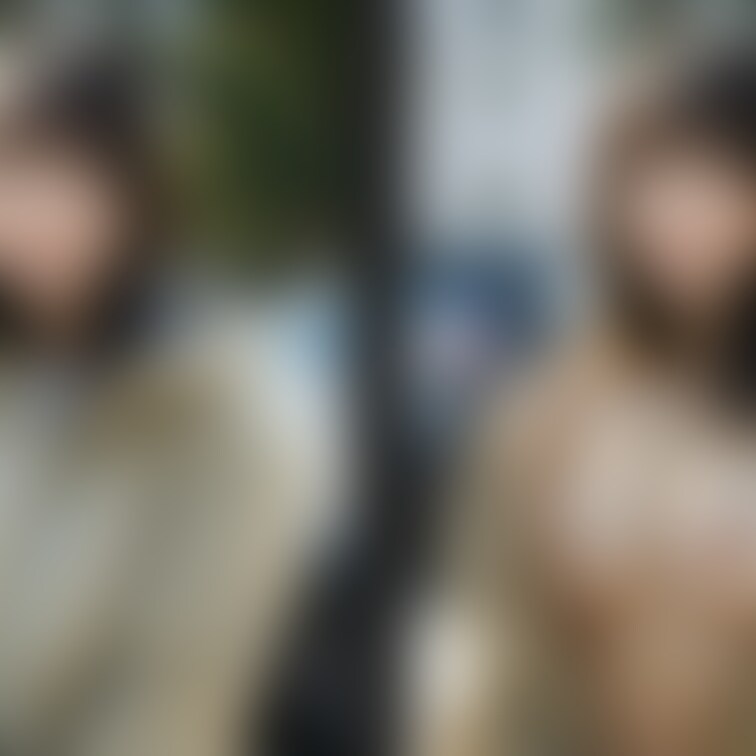 着衣と脱衣を並べた画像です。画像№1112