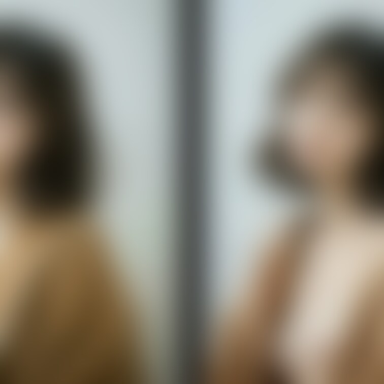 着衣と脱衣を並べた画像です。画像№1033