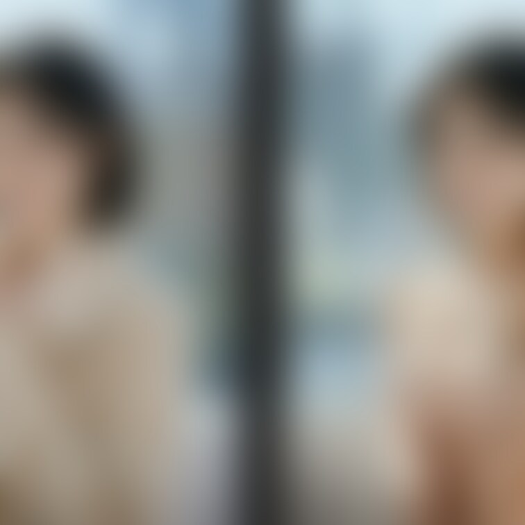 着衣と脱衣を並べた画像です 画像№ 1374