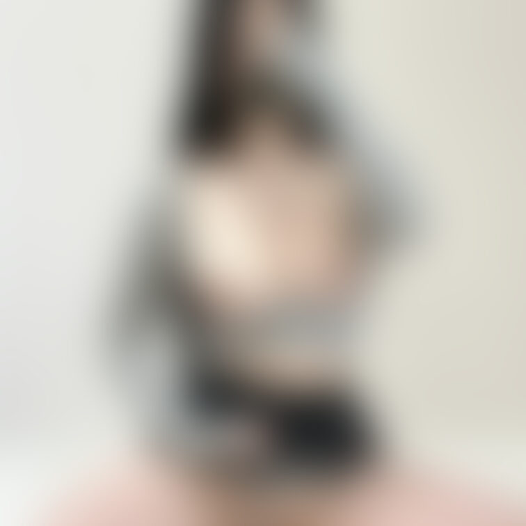大胆に見せちゃうお○○○さん💕