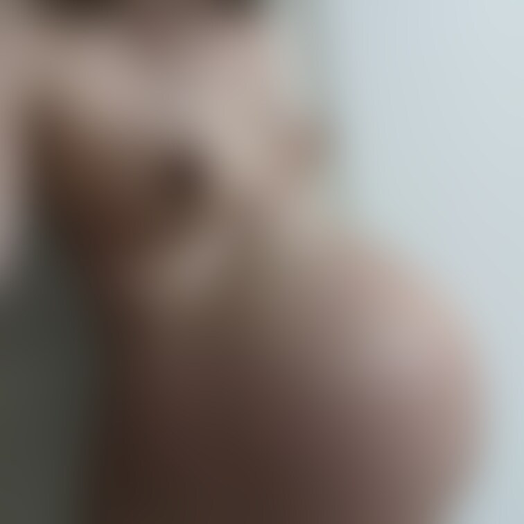 39w3d

予定日まであと4日♡
赤ちゃんは3200g超えました〜

