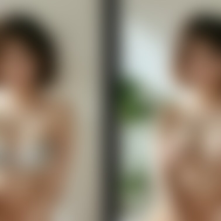 着衣と脱衣を並べた画像です。画像№739