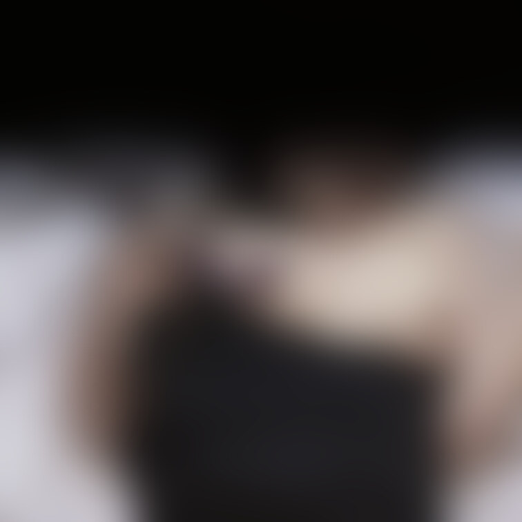 ひなちゃん21歳Fカップ
その①
巨乳のひなちゃんにローターあげたら独りで始めちゃうビッチ♡