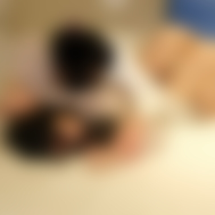 2月１４日の寝取られ

押し倒され妻が襲われていきます.......