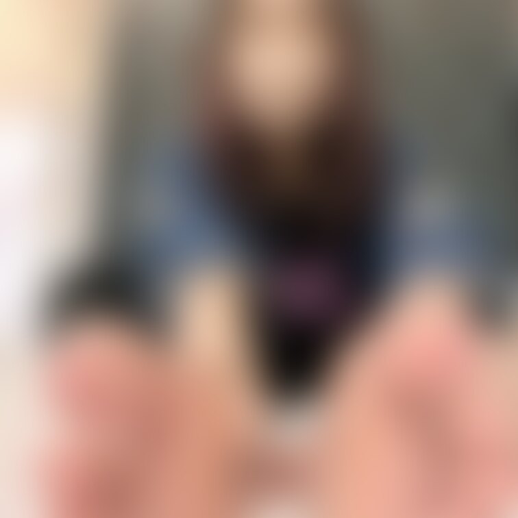ユラ/23歳/韓国ハーフ💕 ②
足のサイズ:23.5cm