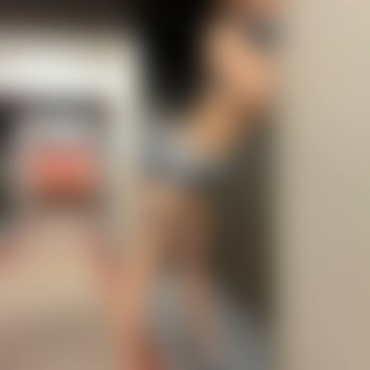 早くぅ、、、
エッチ、、しようよぉ。。。