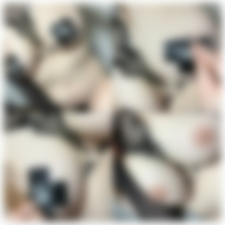 【ハロウィン限定公開です🎃】

会社の会議室で、オフィス用の服脱いでこっそりバサキュバスのコスプレしました🐰

