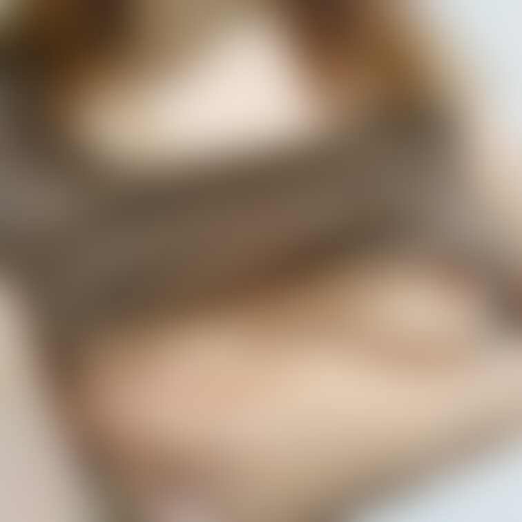 女の子週間が始まったけどむらむら♡
昼間から乳首触っちゃってごめんなさい…