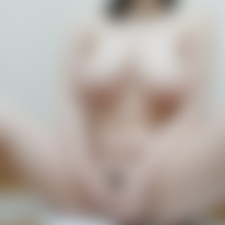 パンティーもブラジャーも付けてないのは久しぶり???
明日は動画あがります🩷