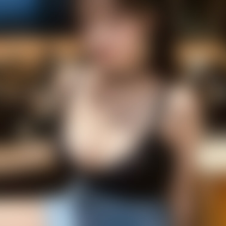 [December 5, 2024 part1]
着衣版のショットバーグラビア💕
一緒に乾杯しませんか？🥂
Sho