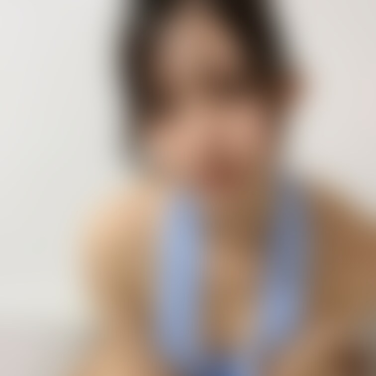 裸エプロンの写真載せちゃいました😖
3枚目は...🫣