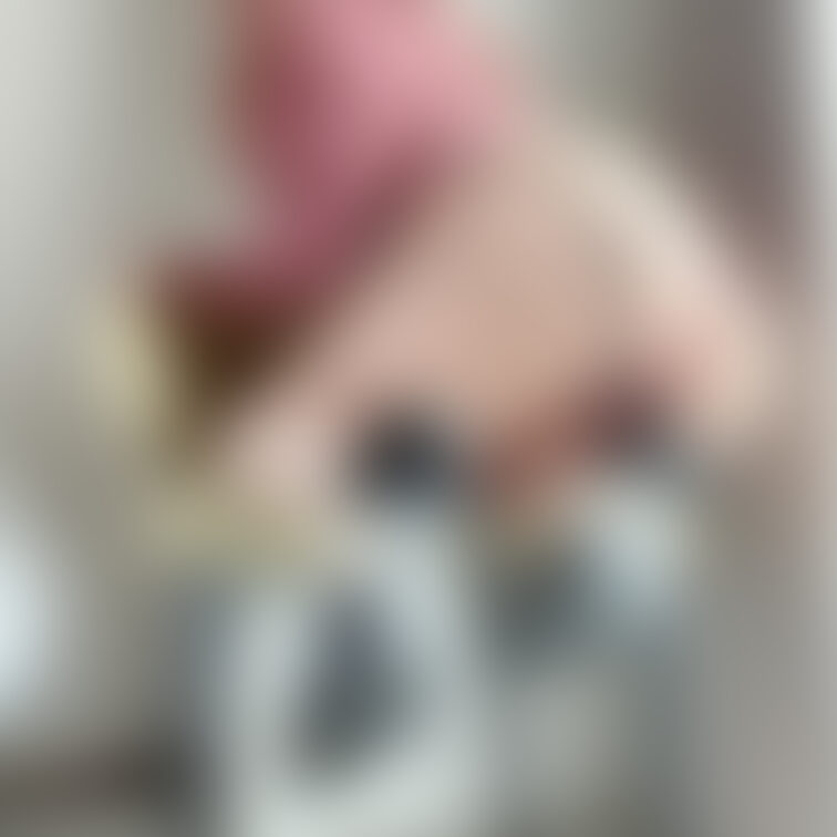 お尻×チェーンパンティ×ハイレグ×Tバック
むっちり太もも♥ハイヒールフェチにも刺さるかも♥