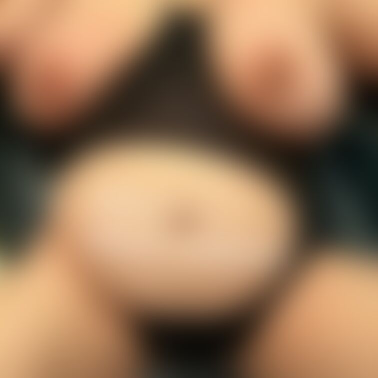 巨乳見て、今日も頑張ろう!!
Get energy from my big boobs!!