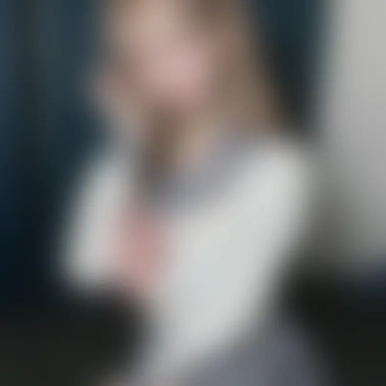 ♡制服コスプレ♡
学生の時はそんなに思わなかったけど、、
制服ってなんかえっちだよね😳💕
学校帰りにお家デートして