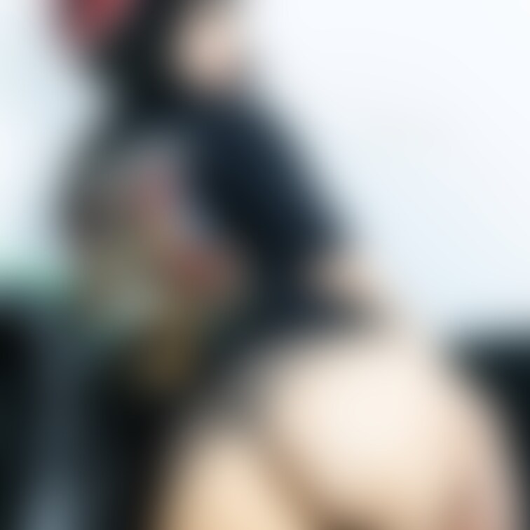 【2枚あります】
ショートパンツ最高ですね!
夏ですね✨
M:茜ナツキさん
