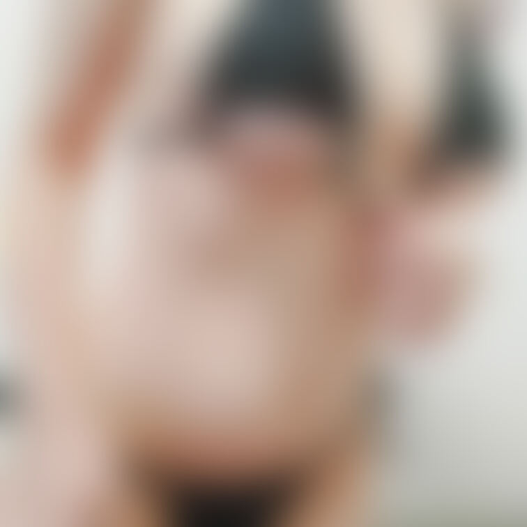 下乳見放題な水着