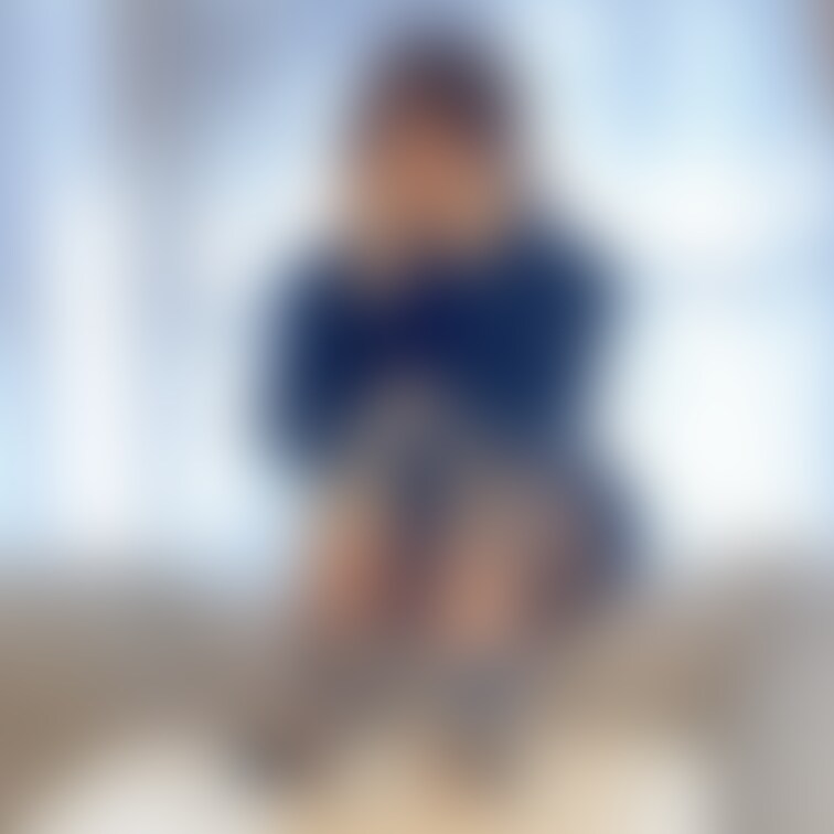 [SNS過去投稿] 2枚
①久々にサムネ更新でーす💕
こんなん身内バレ待った無しだよね...笑
みんなは奇抜なタイ