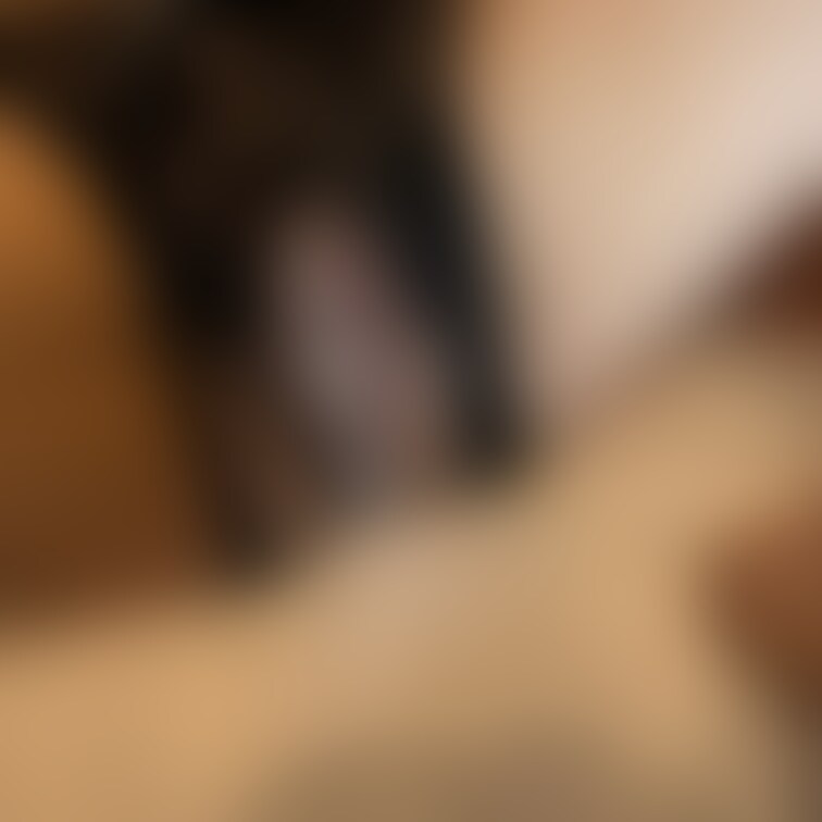中に出してっておねだりすると興奮しちゃって沢山突かれて潮吹きながらイッちゃって気持ち良過ぎた🥹❤️❤️
奥まで突かれる