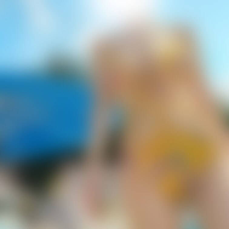 ☀️真夏のプールとわたし🏖️💕💕
ジャンクフードもりもりでおとどけ〜🤭💓✨
