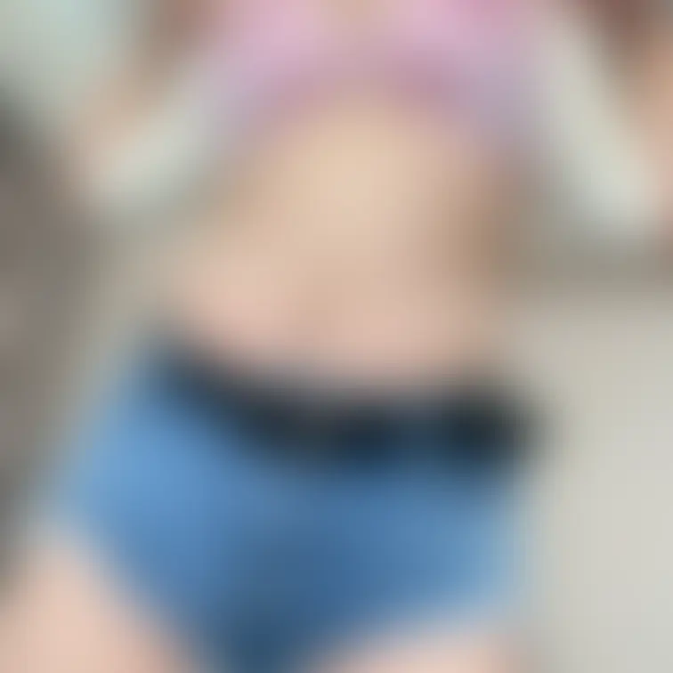 デカ尻🍑デニムな人妻　食い込み段差が凄い　