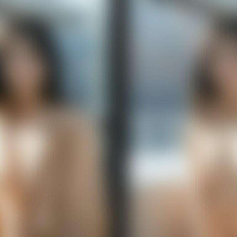 画像№ 1337  着衣と脱衣を並べた画像です    ※有料プラン用