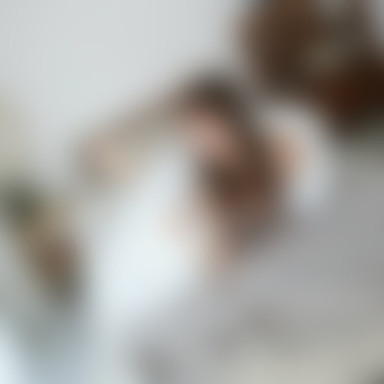 グラビア時代の写真です。
身バレしたら消します。