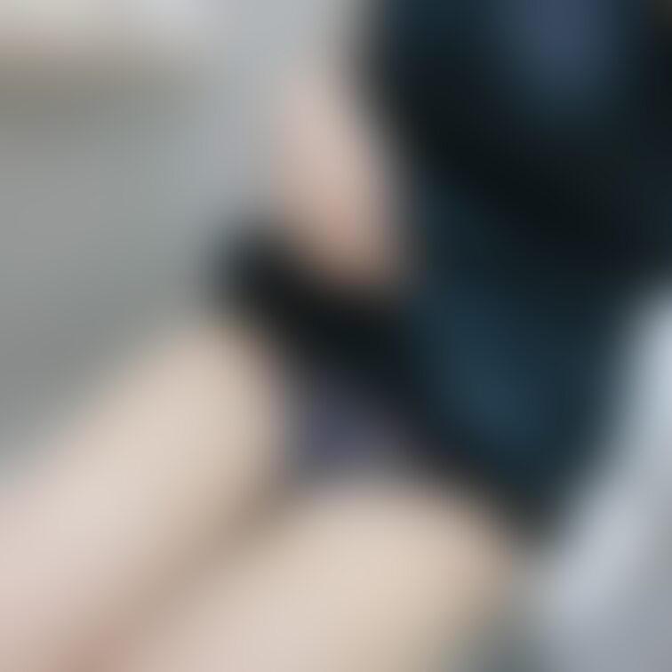 仕事中に撮ってみました☺️💓

お仕事中にも濡れ濡れです🤭💓