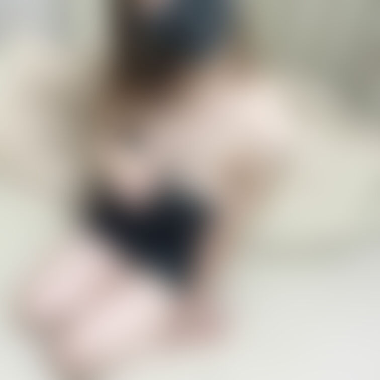 こんばんはー🫶
華金ですね🍻
いっぱいいいね押してくれたお礼にチラリ♡