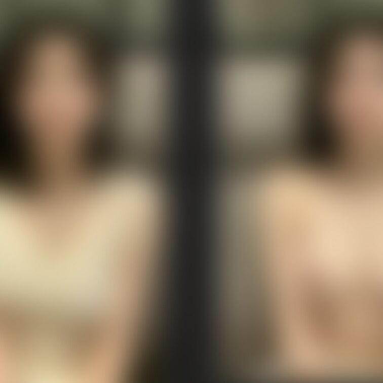着衣と脱衣を並べた画像です。画像№558