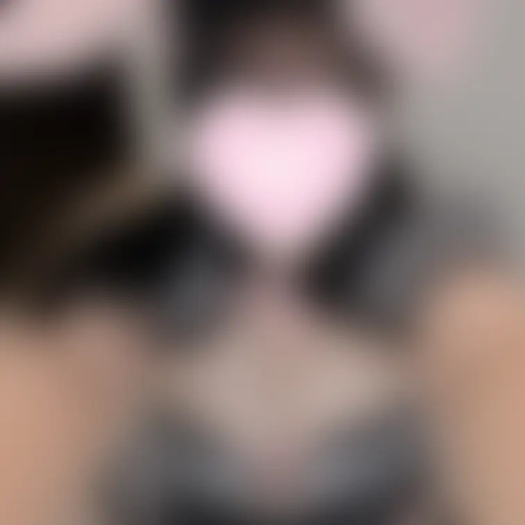 ［有料プラン］うさみみメイドコス🖤

色んなアングルで撮ってみた〜
みんなはどのアングルが好き？

