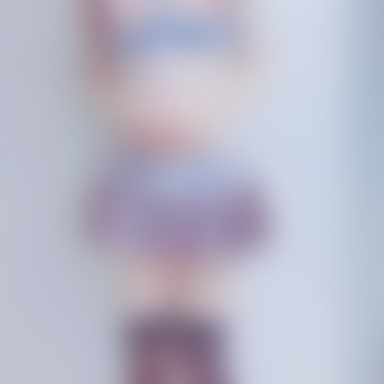 教室でオナニーをしているところをクラスメイトに隠し撮られてしまった女の子。弱みに付け込まれ、彼に命令されるがまま破廉恥な