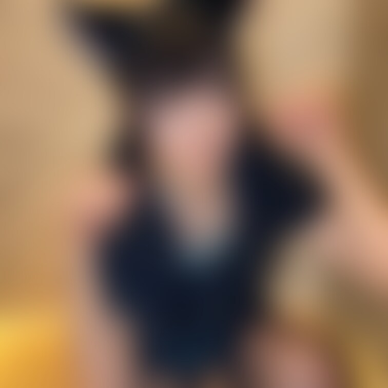 うさ🐰
【黒猫メイド**H写真**⑤】
全7種類！の第五弾！✨

要望あった黒猫メイドの写真です‼　えへへ(〃´