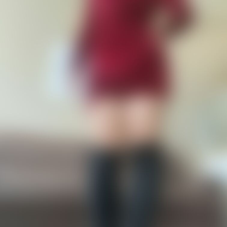 紅い新作行きまーすこれで街中あるくんだから凄いよね