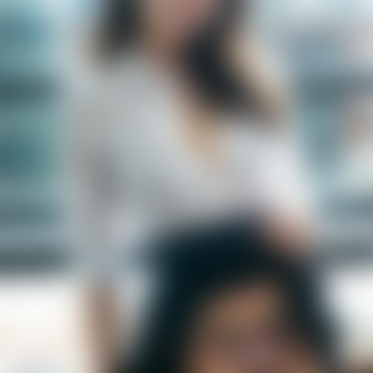 セクシー過ぎる美人OL パンチらとおっぱい