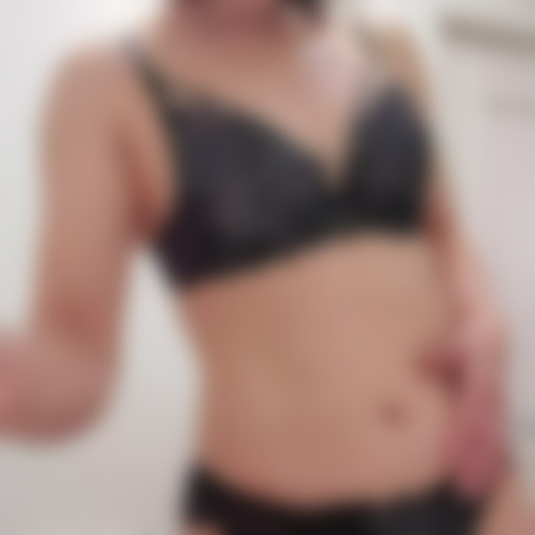 お気に入りの下着を脱いだら
パンツにシミが😱

これは
強烈💦💦💦

クンクンしたくなっちゃうかな👃