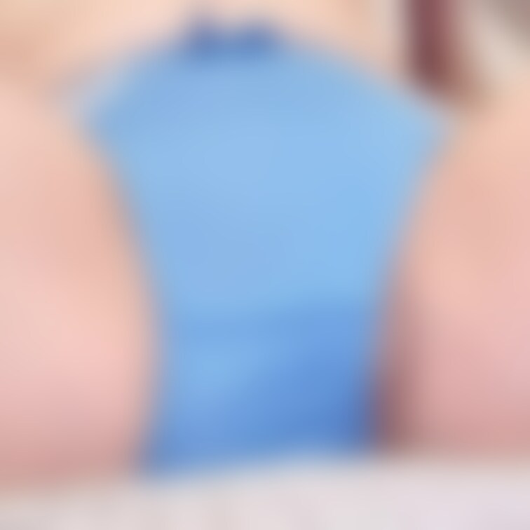 パンツの中で大量潮吹き動画🍑

#人妻