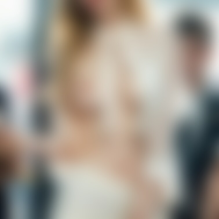 金髪美女