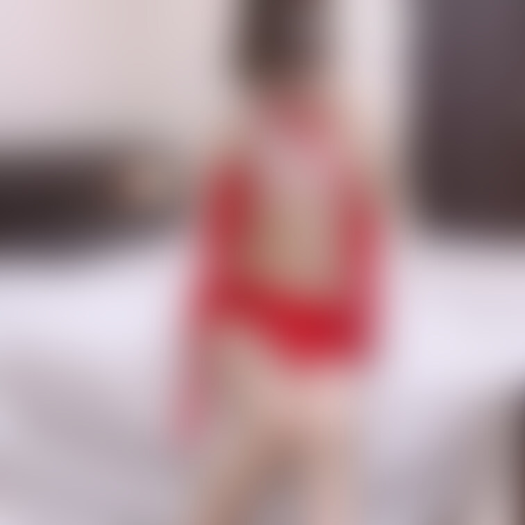 はじめまして!夢冥みくです。
元モデル、日中は社会人してます。
えちかわ衣装を着るのが好きで、投稿の場がほしくて