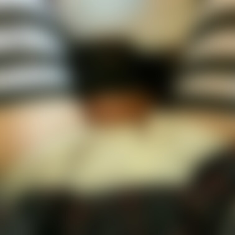 大好きなハイソックスと
クサマンに押さえられて
悶えるMおくん