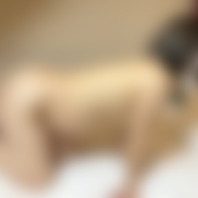 極道の妻、妊婦かえでちゃん（臨月）