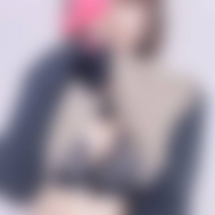 OLのリアルをお届けします♡
今日の下着は黒だよ🖤