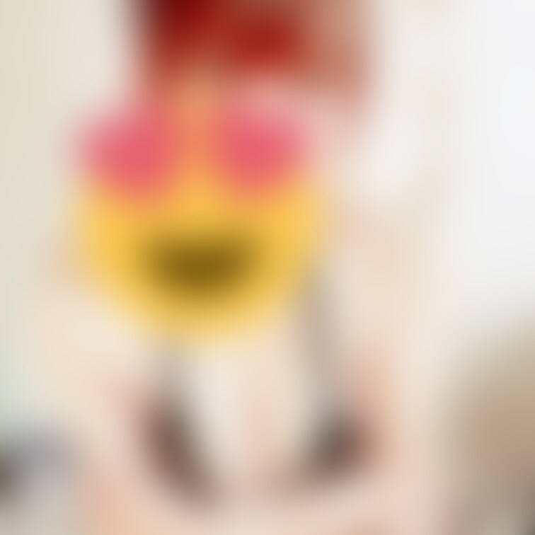 セクシーな衣装なのに、わたしが着るとプロレスラーみたいになりました😇