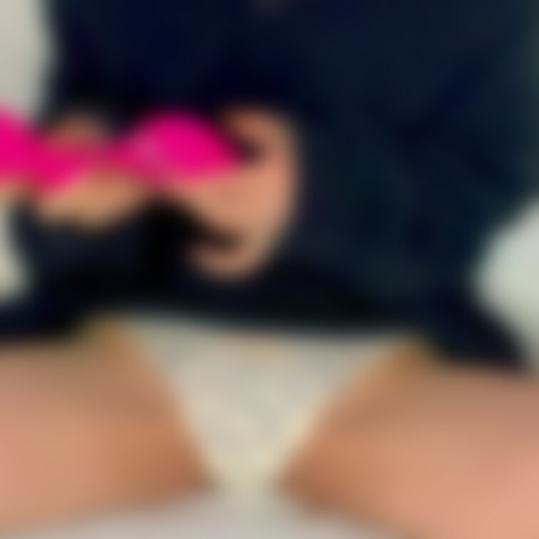 部屋着…ちょっと恥ずかしいけど身体を晒します！