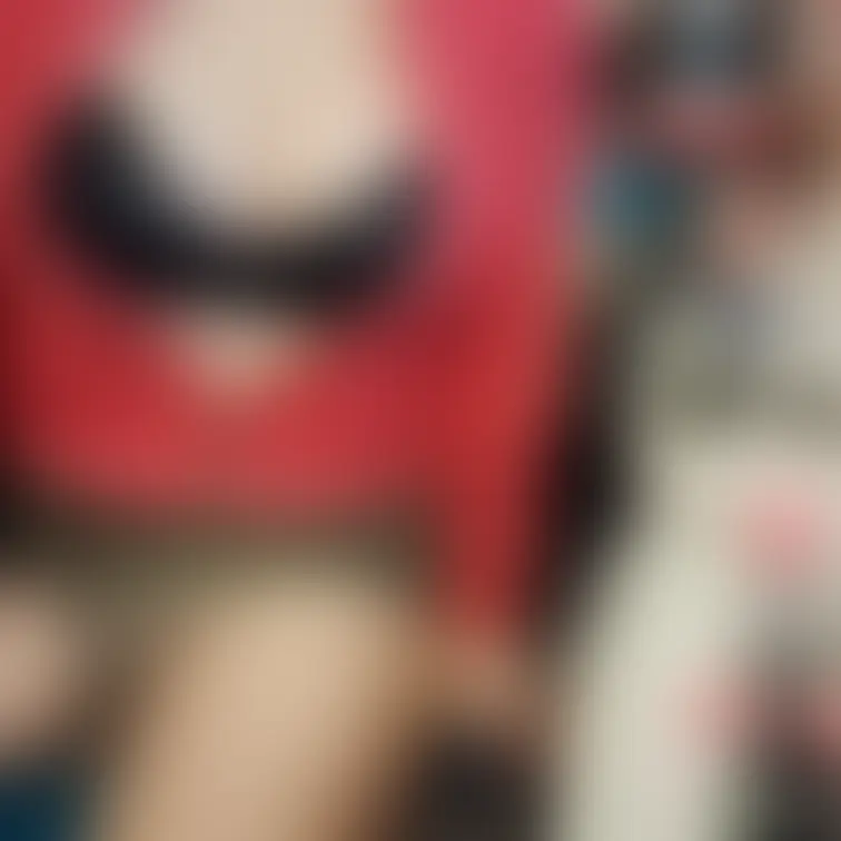 ♥️露出♥️下着露出のその後は

格闘ゲームはあえなく敗退
罰として下着露出を命じる
ブラは丸出しになるが誰も気