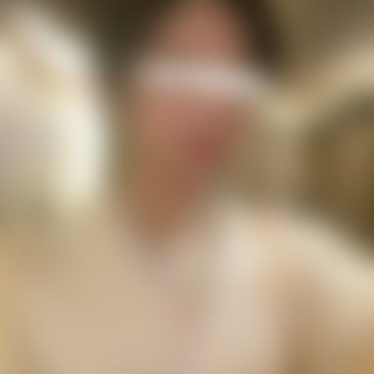 Twitterでアプした写真とキレイなおっぱいです🙂Twitterより薄めで綺麗に処理してます