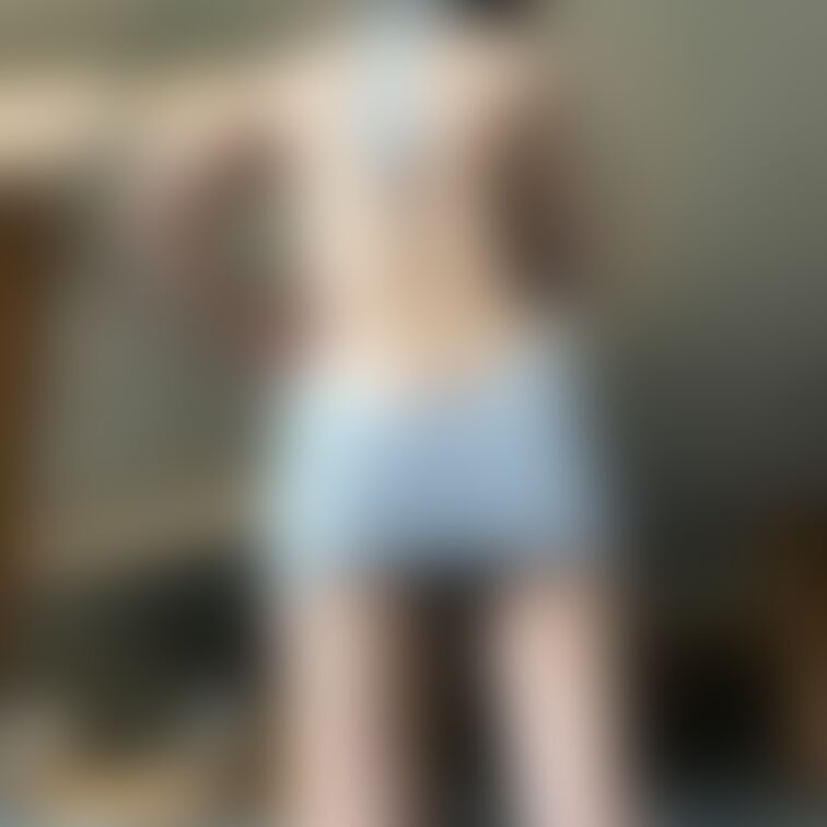 後ろは、、、こんなだよぉ。。。