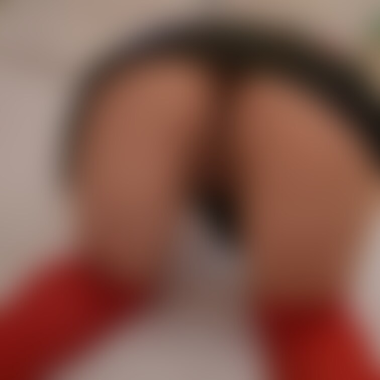 ❤️おねだりポーズ😁腰をくねくねさせております❤️後ろからいやらしく舐めると良い声で鳴きます(笑